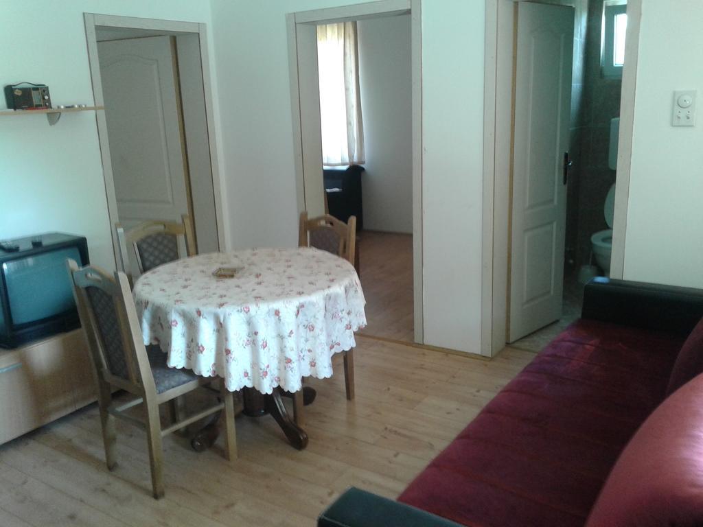 Apartment Pavlovic Soko Banja Ngoại thất bức ảnh