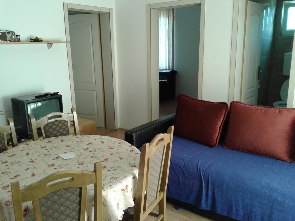 Apartment Pavlovic Soko Banja Ngoại thất bức ảnh